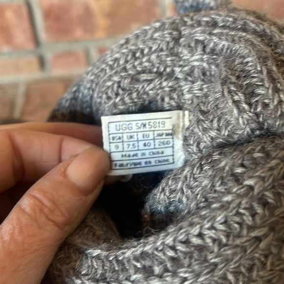 UGG Classic Cardy Button Detailed Gray Knit Boots - Picture 7 of 7